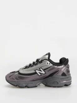 New Balance 1000 Shoes