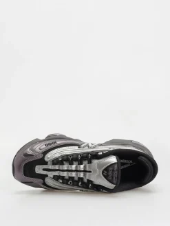New Balance 1000 Shoes