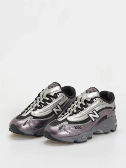 New Balance 1000 Shoes