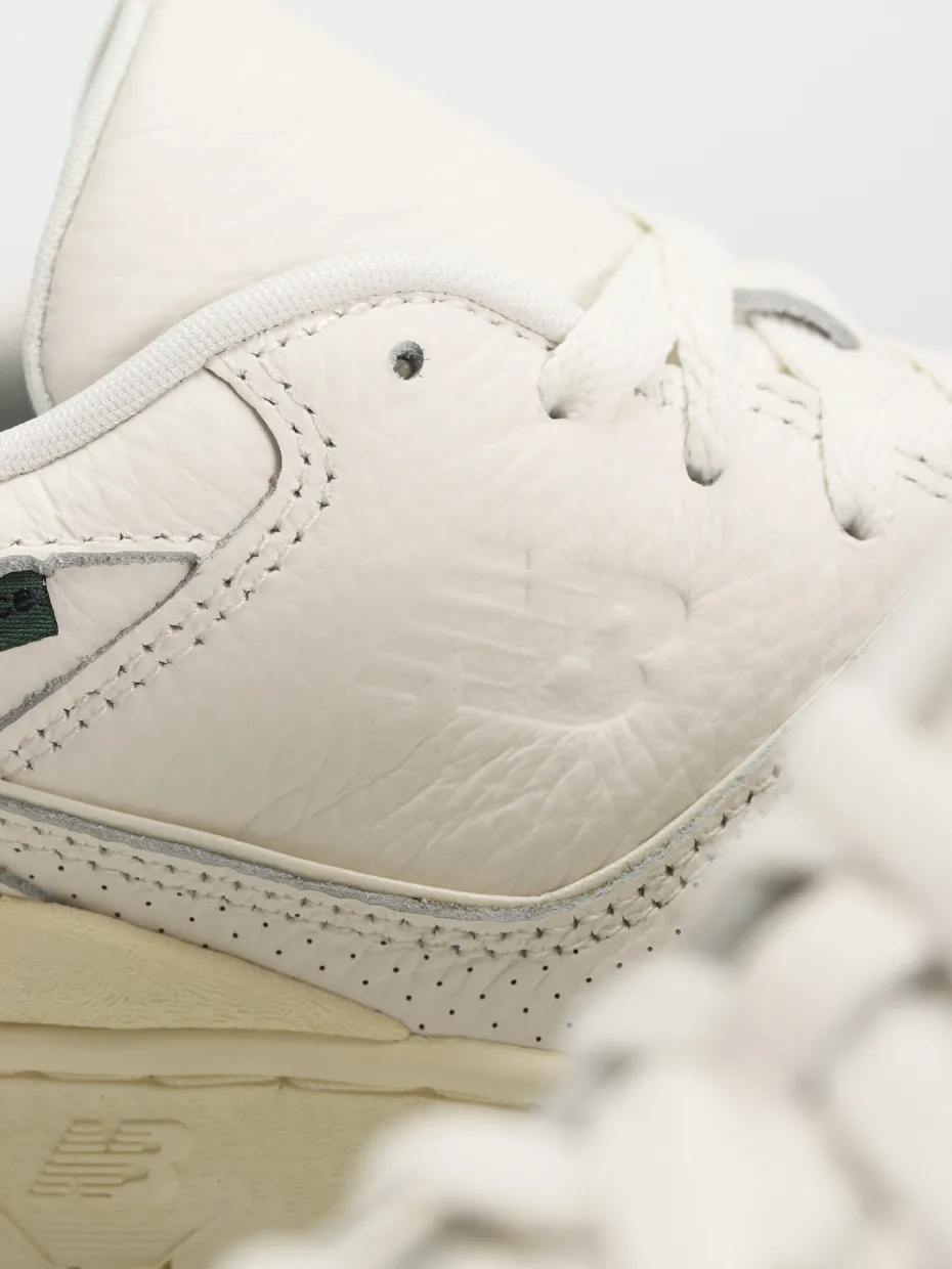New Balance 550 Shoes