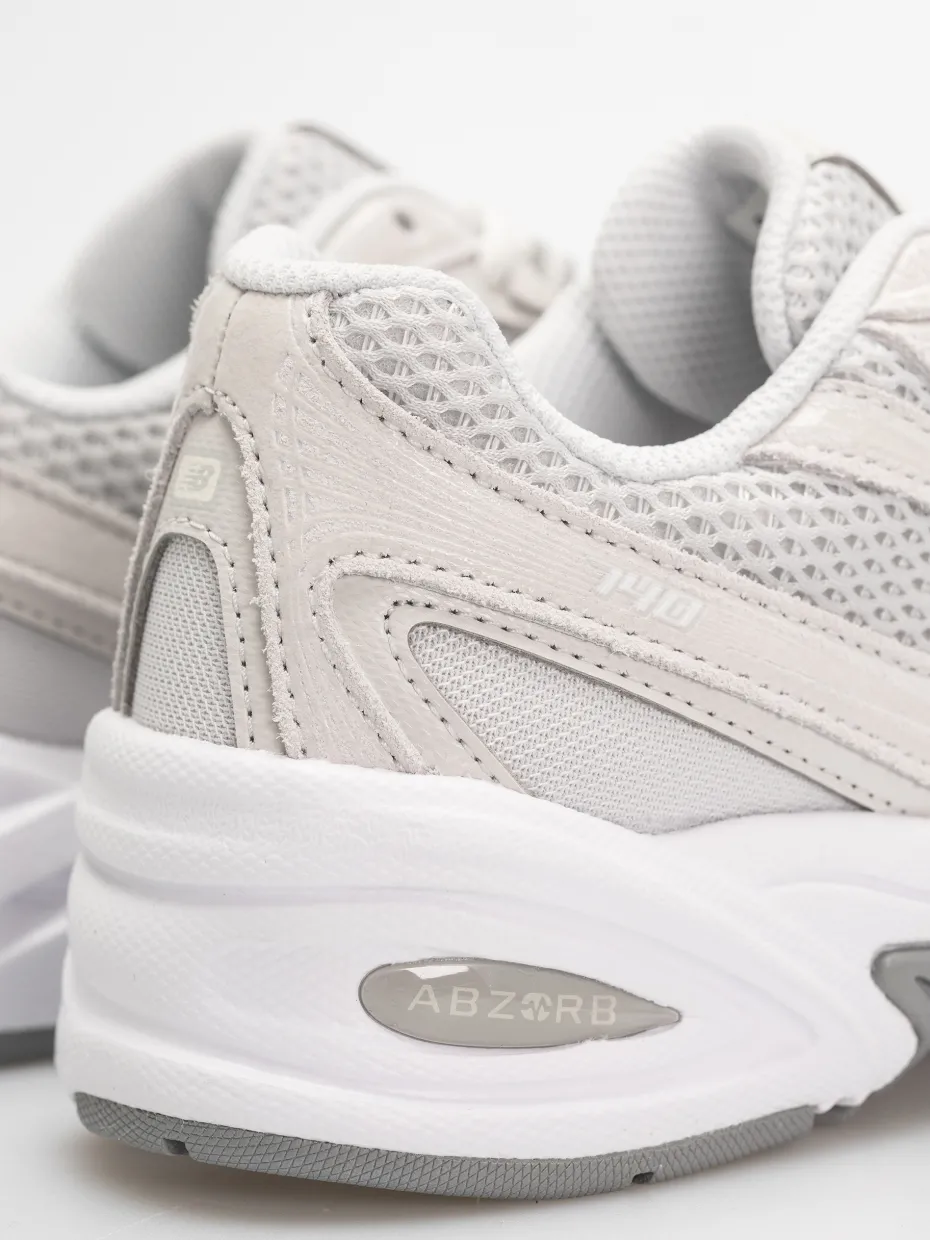 New Balance 740 Shoes