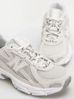 New Balance 740 Shoes