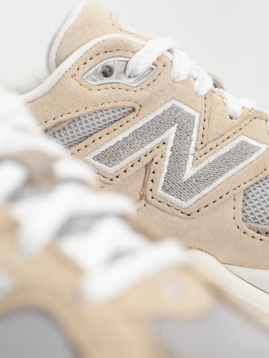 New Balance 9060 Shoes