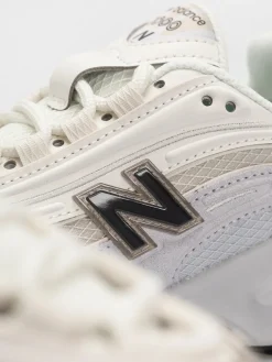 New Balance 1000 Shoes