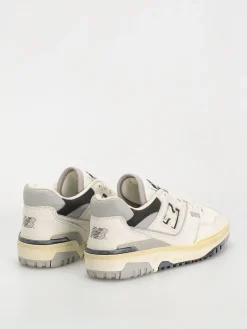 New Balance 550 Shoes