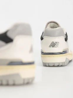 New Balance 550 Shoes