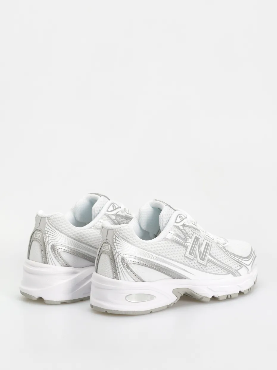 New Balance 740 Shoes