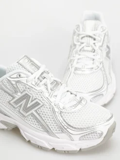 New Balance 740 Shoes