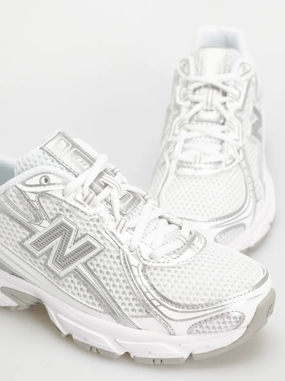 New Balance 740 Shoes