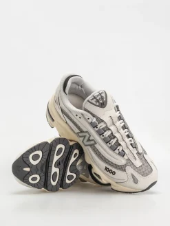 New Balance 1000 Shoes
