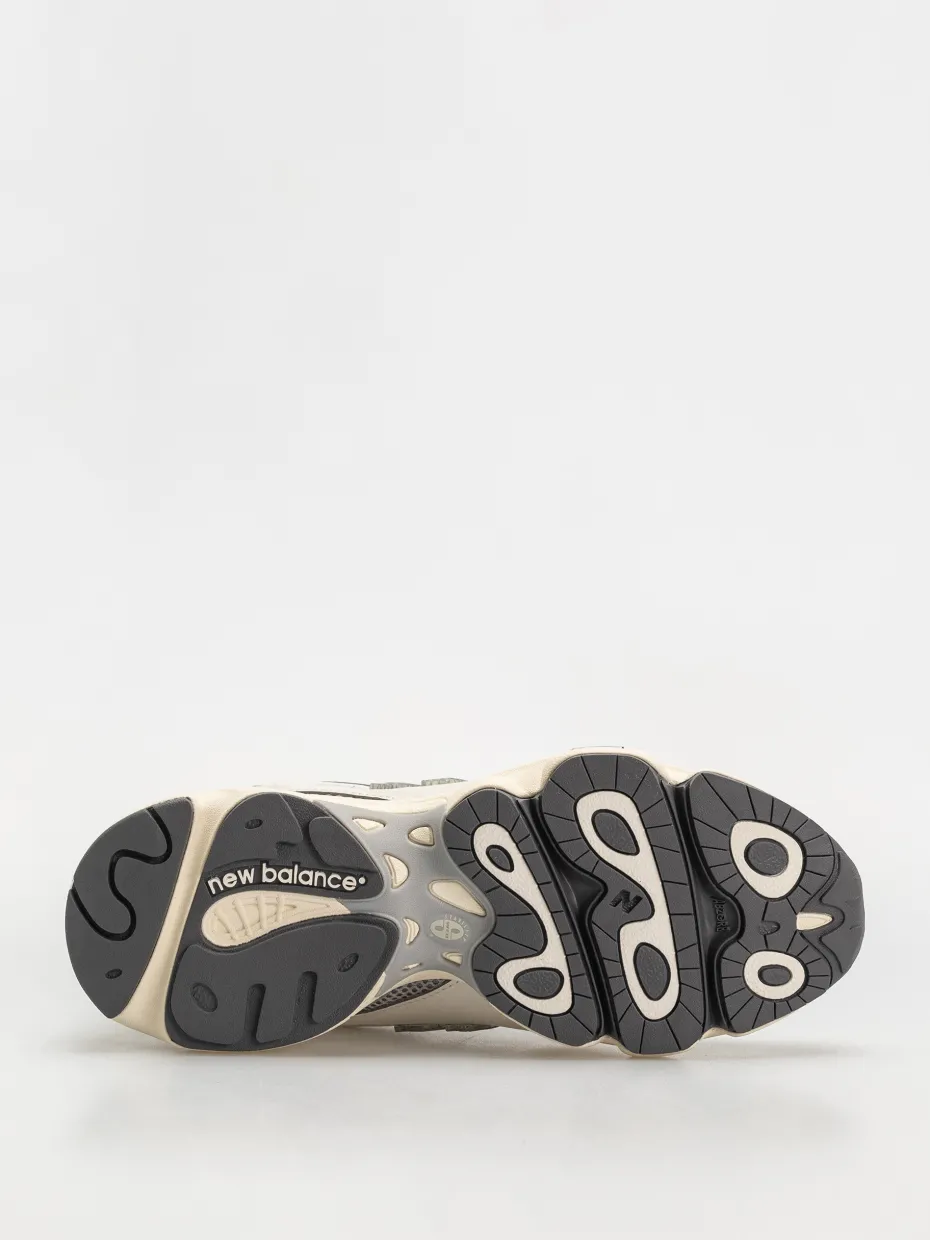 New Balance 1000 Shoes