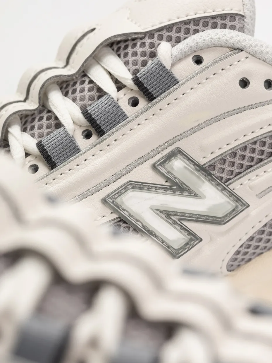 New Balance 1000 Shoes