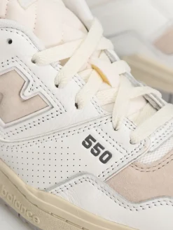 New Balance 550 Shoes