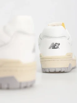 New Balance 550 Shoes
