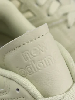 New Balance 550 Shoes