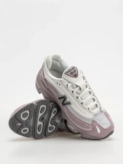 New Balance 1000 Shoes