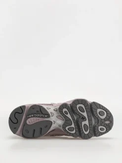 New Balance 1000 Shoes