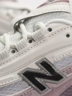 New Balance 1000 Shoes
