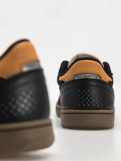 New Balance 440 Shoes