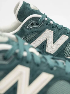 New Balance 9060 Shoes