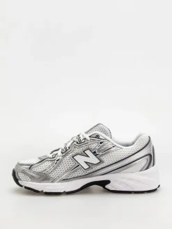 New Balance 740 Shoes