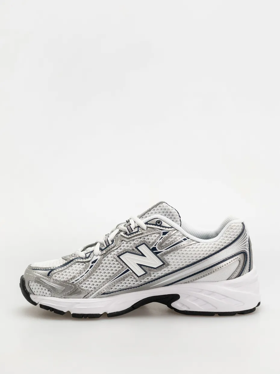 New Balance 740 Shoes