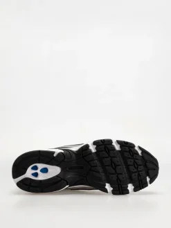 New Balance 740 Shoes