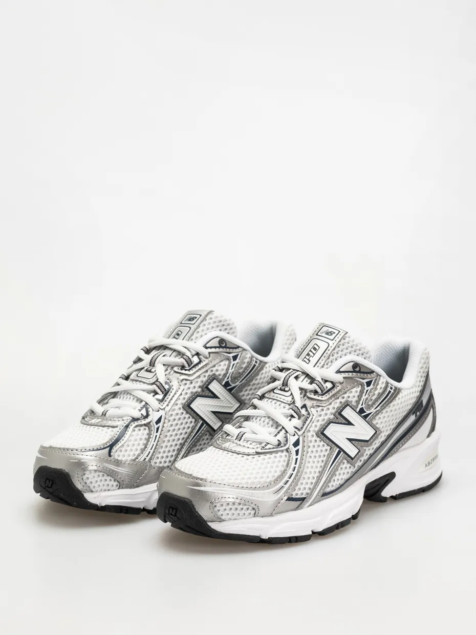 New Balance 740 Shoes