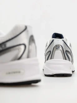 New Balance 740 Shoes