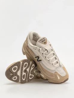 New Balance 1000 Shoes