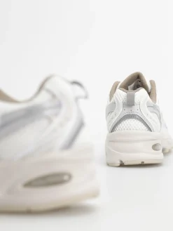 New Balance 530 Shoes
