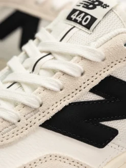 New Balance 440 Shoes