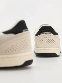 New Balance 440 Shoes
