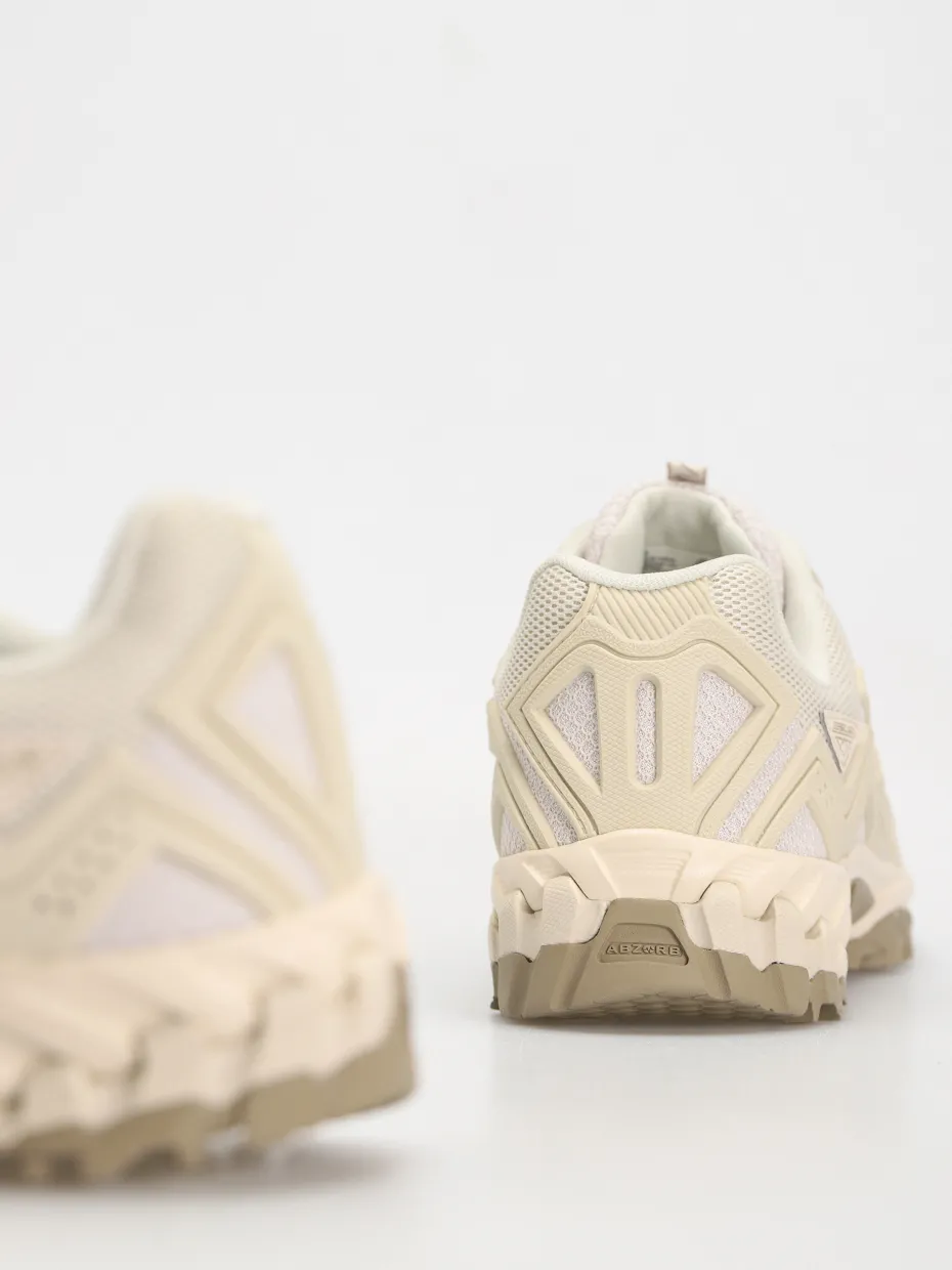 New Balance 610 Shoes