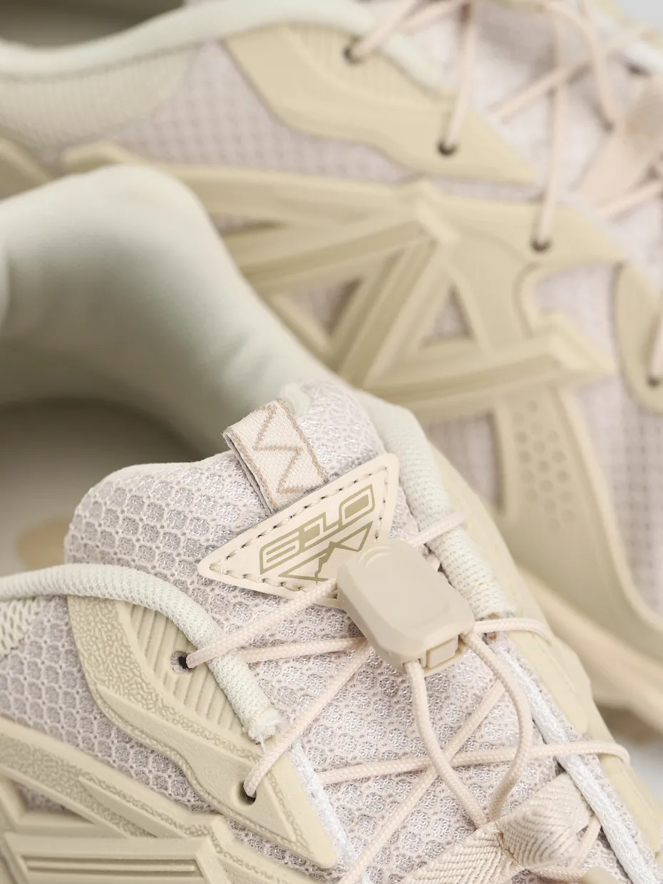 New Balance 610 Shoes