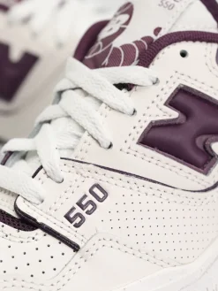 New Balance 550 Shoes Wmn