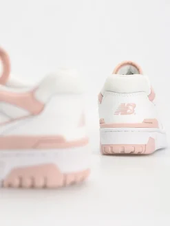 New Balance 550 Wmn Shoes
