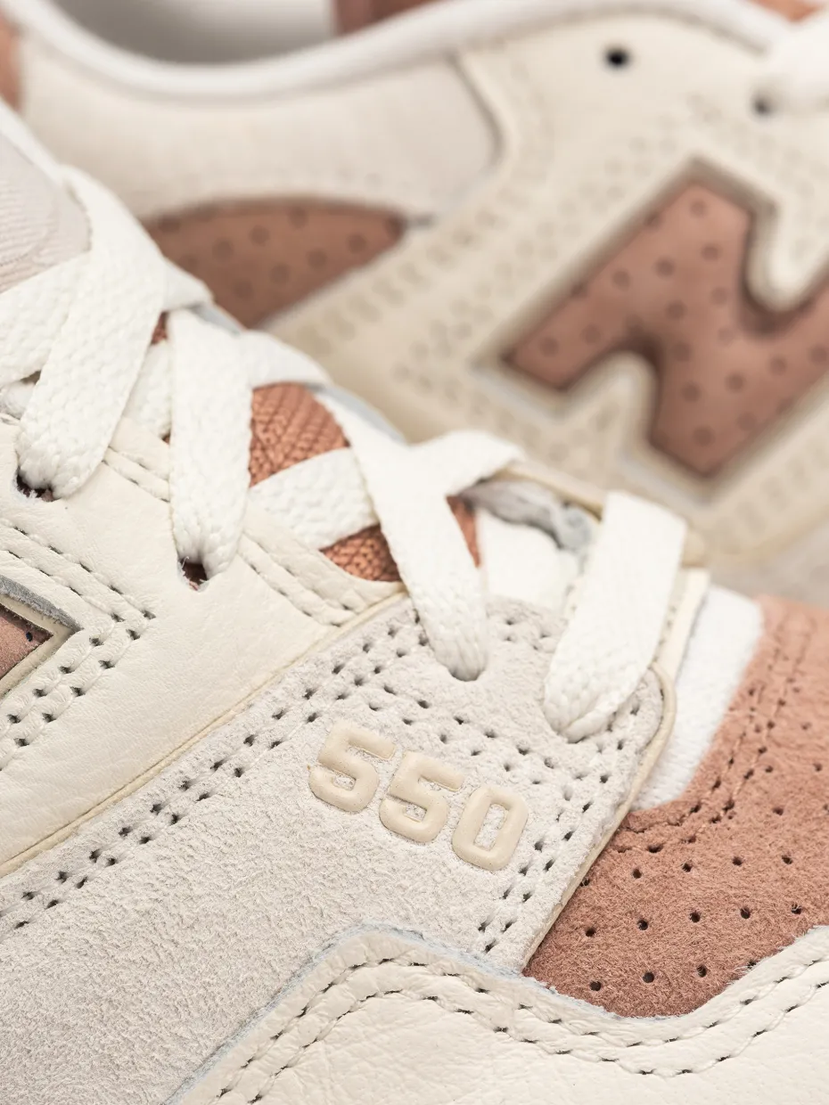 New Balance 550 Wmn Shoes