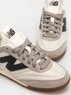 New Balance RC42 Shoes