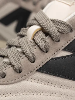 New Balance RC42 Shoes
