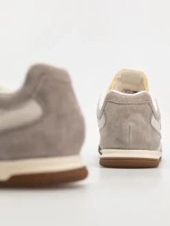 New Balance RC42 Shoes