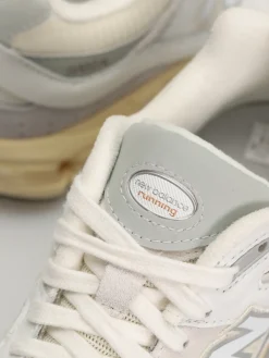 New Balance Shoes 2002