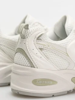 New Balance Shoes 530