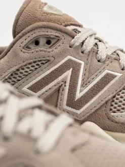 New Balance Shoes 9060