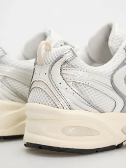 New Balance Shoes 530