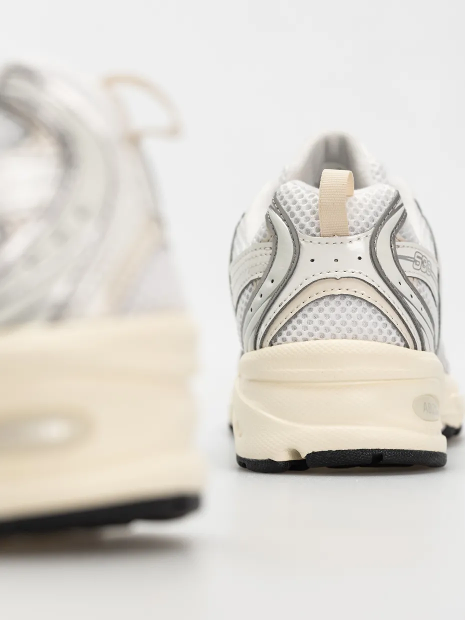 New Balance Shoes 530