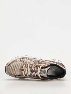 New Balance Shoes 740