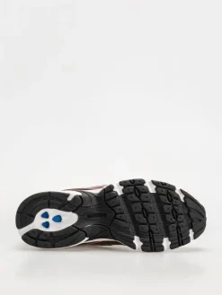 New Balance Shoes 740