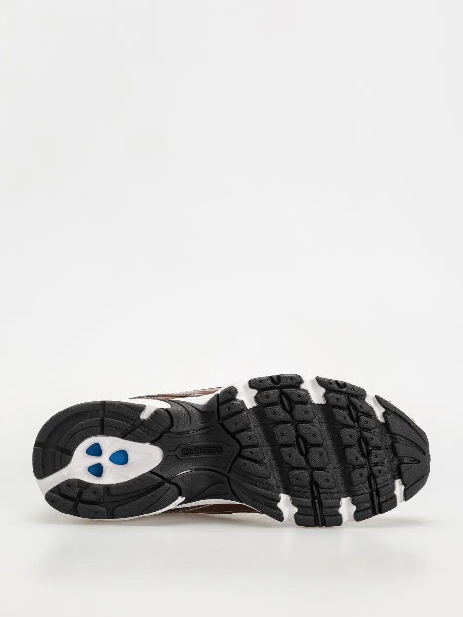 New Balance Shoes 740