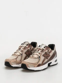 New Balance Shoes 740